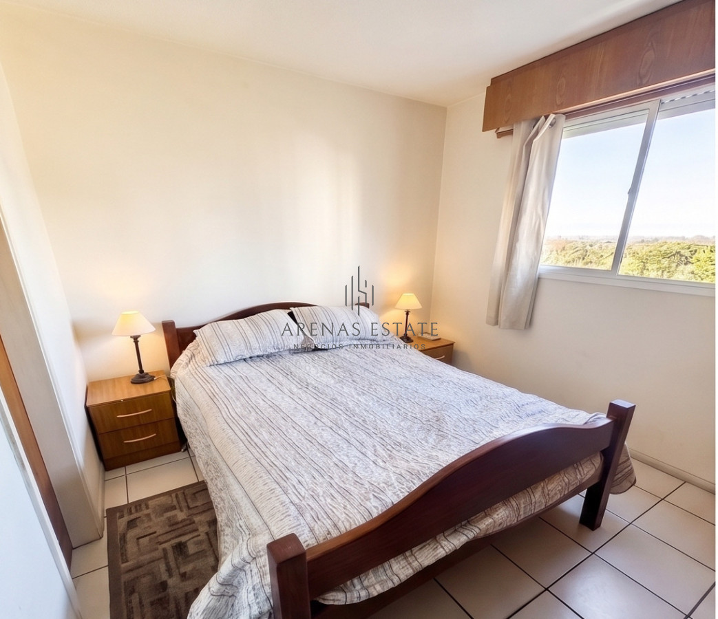 Apartamento ID.3837 - Apartamento de 3 dormitorios en venta en Punta del Este, Roosevelt 