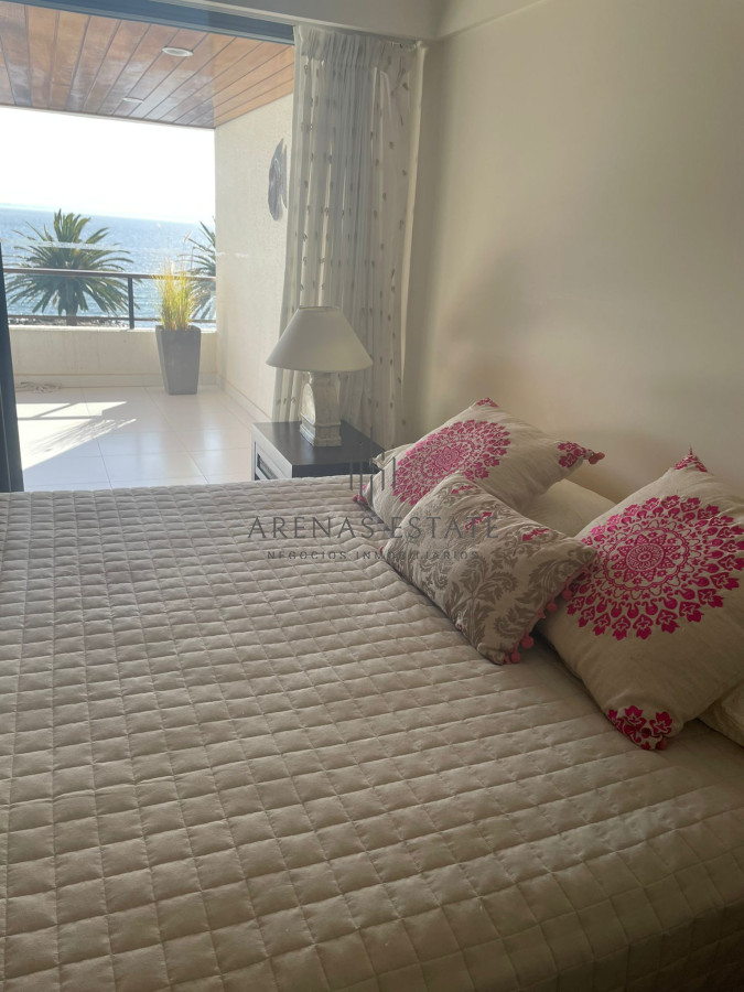 Apartamento ID.141 - Apartamento en venta zona puerto  Punta del este 