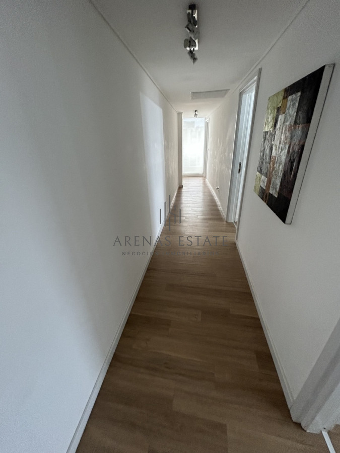 Apartamento ID.1759 - Impresionante apartamento de 3 dormitorios y servicio , Punta del Este