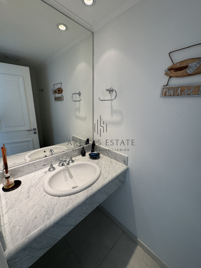Apartamento ID.3682 - Apartamento en venta en primera linea de playa mansa 