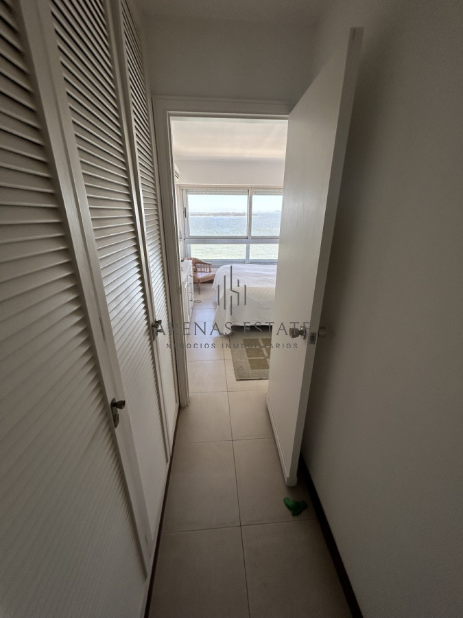 Apartamento ID.1845 - Excepcional apartamento de 3 dormitorios zona Mansa , Punta del este 