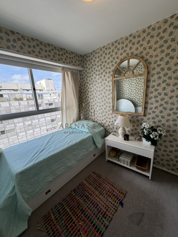 Apartamento ID.3560 - Apartamento de 3 dormitorios en venta en Punta del Este 