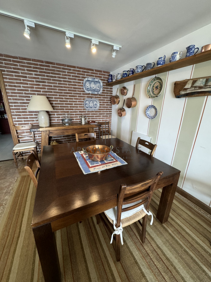 Apartamento ID.3560 - Apartamento de 3 dormitorios en venta en Punta del Este 
