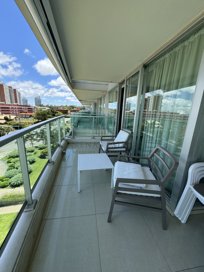 Apartamento ID.3320 - Apartamento en venta de 3 dormitorios en Gala vista Punta del Este 
