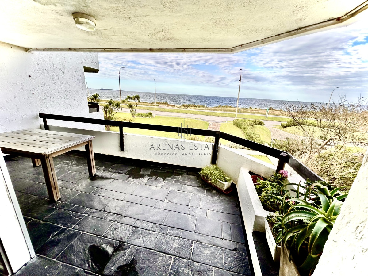 Apartamento ID.2615 - Apartamento en venta de dos dormitorios en Mansa, Punta del Este 