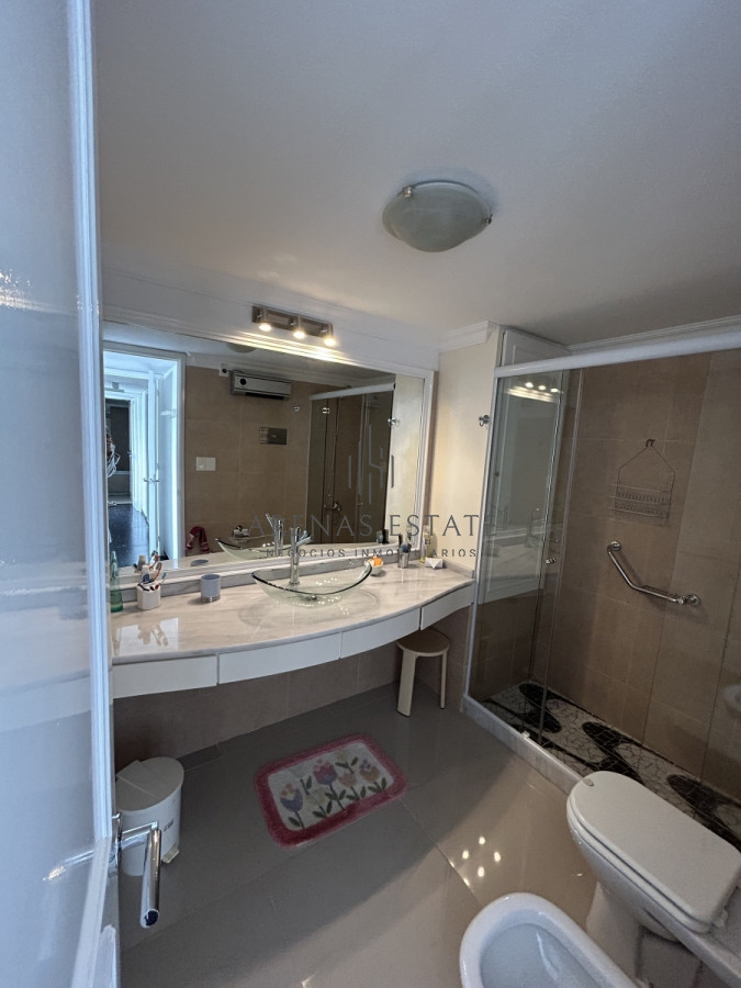 Apartamento ID.1973 - Espectacular apartamento en venta en zona de la Brava , 3 dormitorios mas servicio 