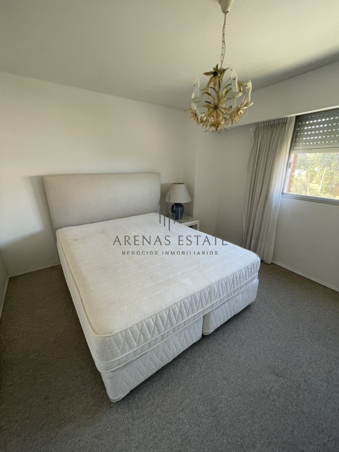 Apartamento ID.1673 - Apartamento de 3 dormitorios primera linea de la mansa, Punta del Este 