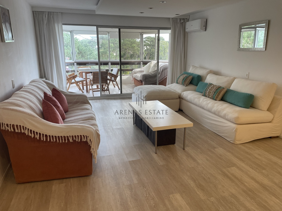 Apartamento ID.1471 - Apartamento en Roosevelt - Punta del Este 3 dormitorios y dependencia 