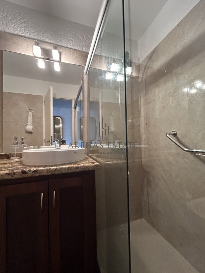 Apartamento ID.2615 - Apartamento en venta de dos dormitorios en Mansa, Punta del Este 