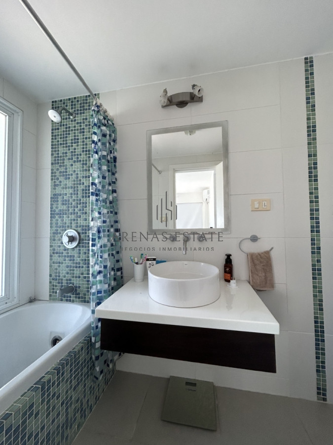 Apartamento ID.2034 - Apartamento de 3 domrmitorios en venta Punta del este 