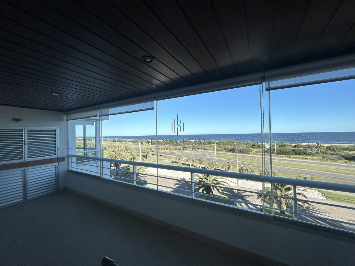 Apartamento ID.2029 - Excecpcional apartamento de 3 dormitorios en vena en Punta del Este , zona Brava 