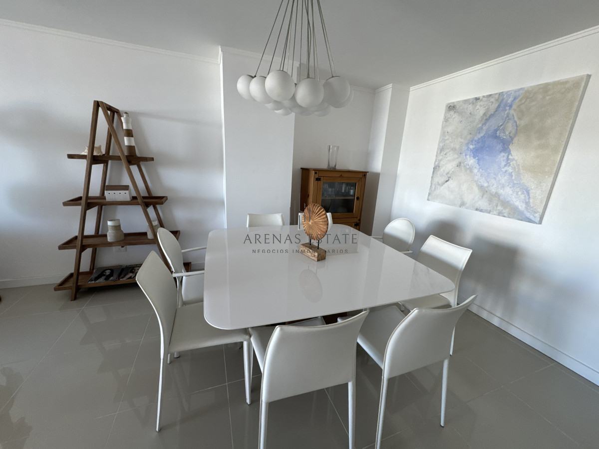Apartamento ID.3181 - Apartamento de 3 dormitorios en zona chiverta , Punta del Este 