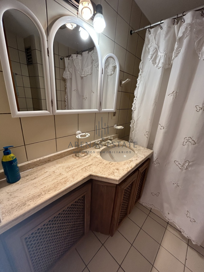 Apartamento ID.1943 - Apartamento en venta de 3 dormitorios, en Punta del Este 