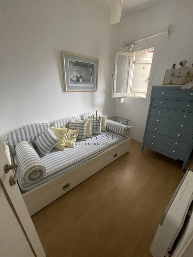 Apartamento ID.825 - Apartamento en venta en Punta del Este, 4 dormitorios 