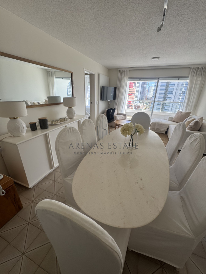 Apartamento ID.3843 - Apartamento en venta de dos dormitorios en primera linea de la Brava, Punta del Este