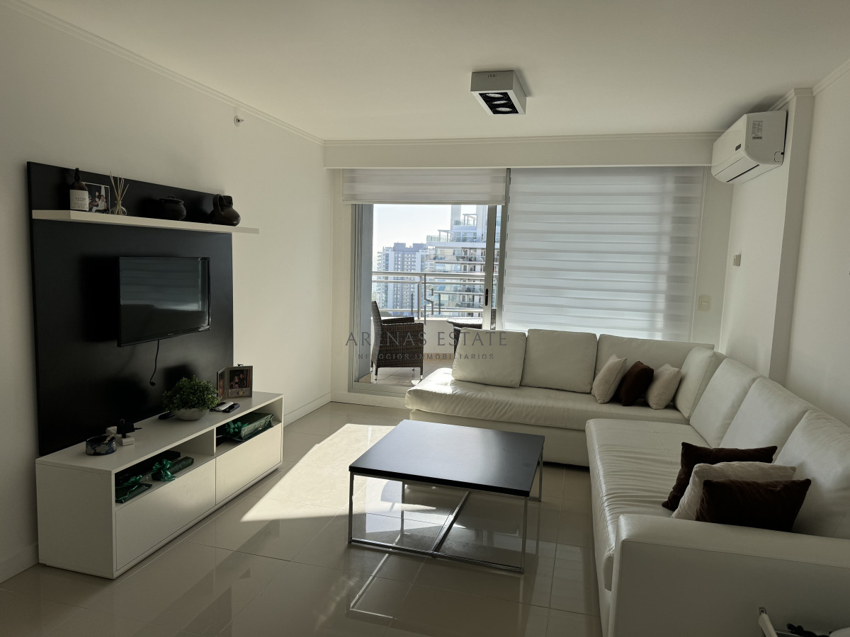 Apartamento ID.3385 - Apartamento de 3 dormitorios en venta en Punta del Este 