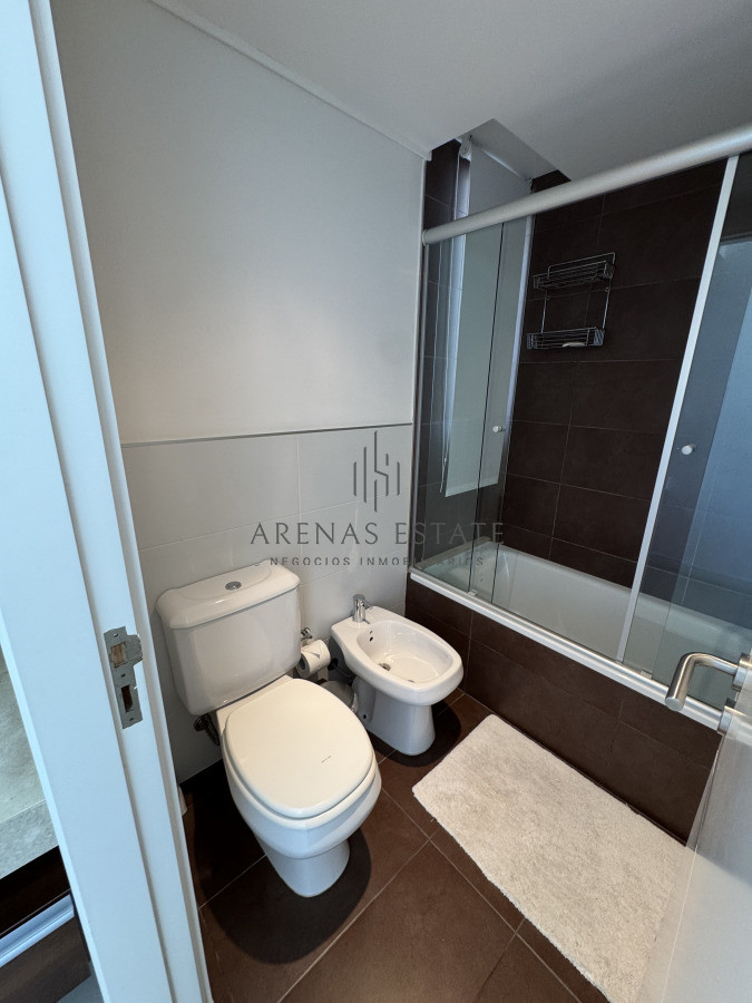 Apartamento ID.4000 - Apartamento de 3 dormitorios en venta en Punta del Este