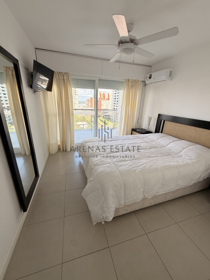 Apartamento ID.4455 - Apartamento de dos dormitorios en venta en Punta del Este