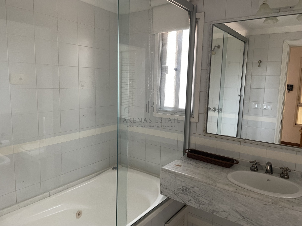 Apartamento ID.991 - Apartamento en venta en Punta del Este