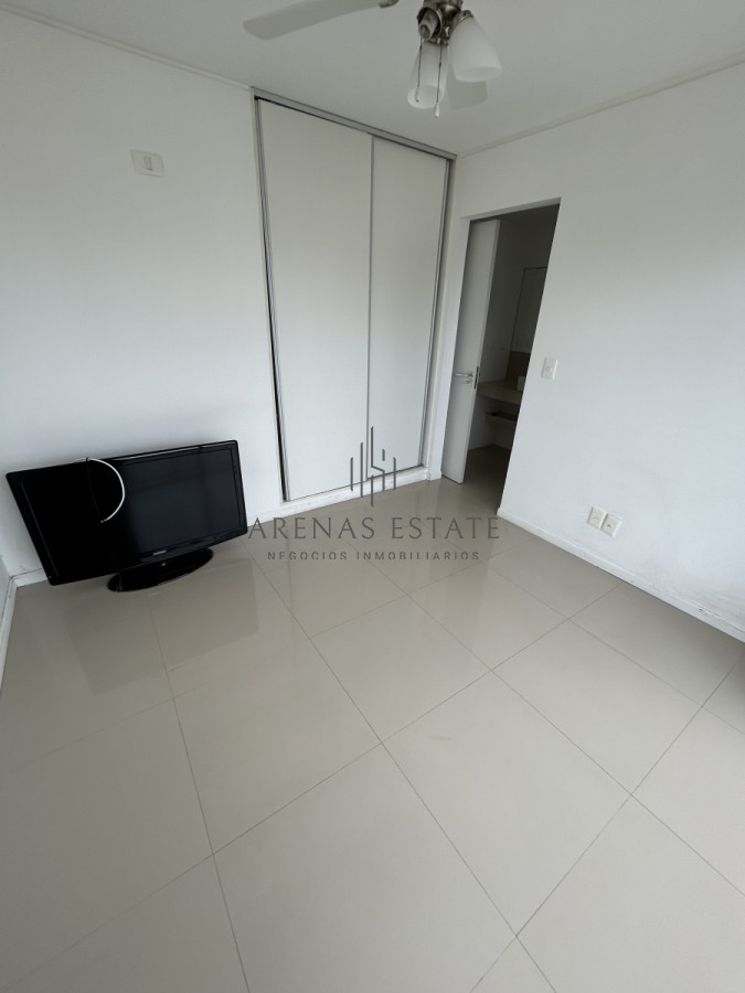 Apartamento ID.2597 - Apartamento de dos dormitorios en venta en Aidy Grill , Punta del Este