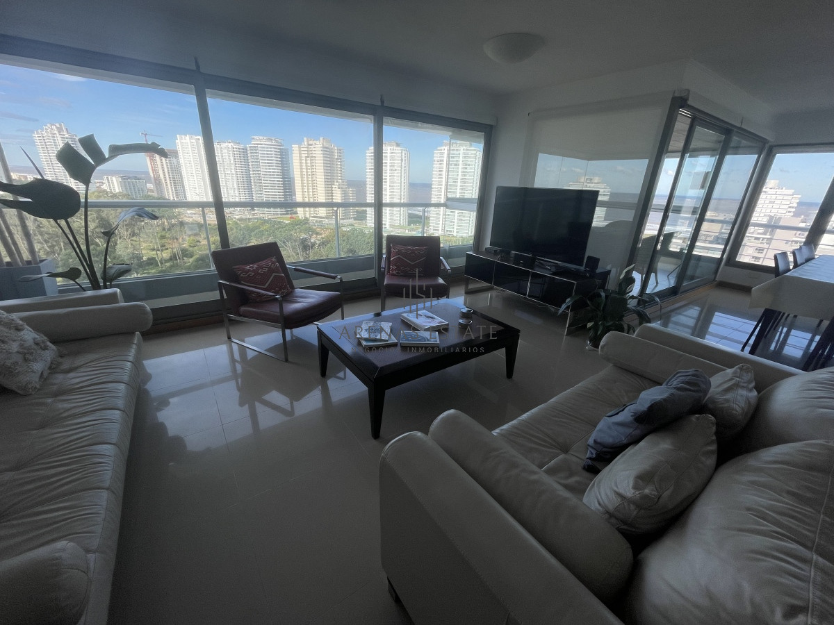 Apartamento ID.1622 - Apartamento de 3 dormitorios en Punta del Este 