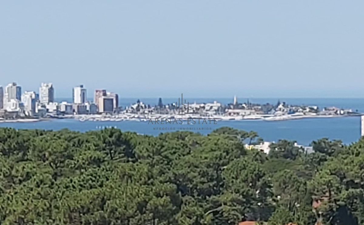 Apartamento ID.2403 - Apartamento en venta de dos dormitorios Ubicado en Roosevelt Punta del Este 
