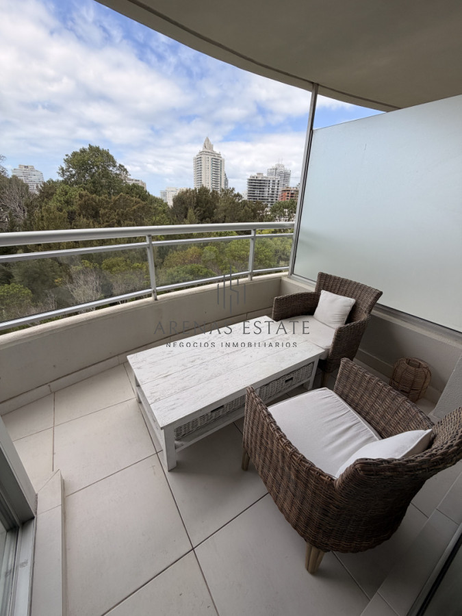 Apartamento ID.4306 - Apartamento de 2 dormitorios en venta en Punta del Este