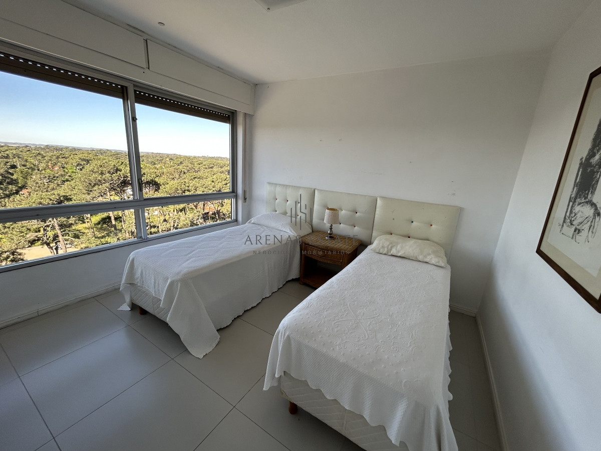 Apartamento ID.1878 - Apartamento en venta de 3 dormitorios en Punta del Este