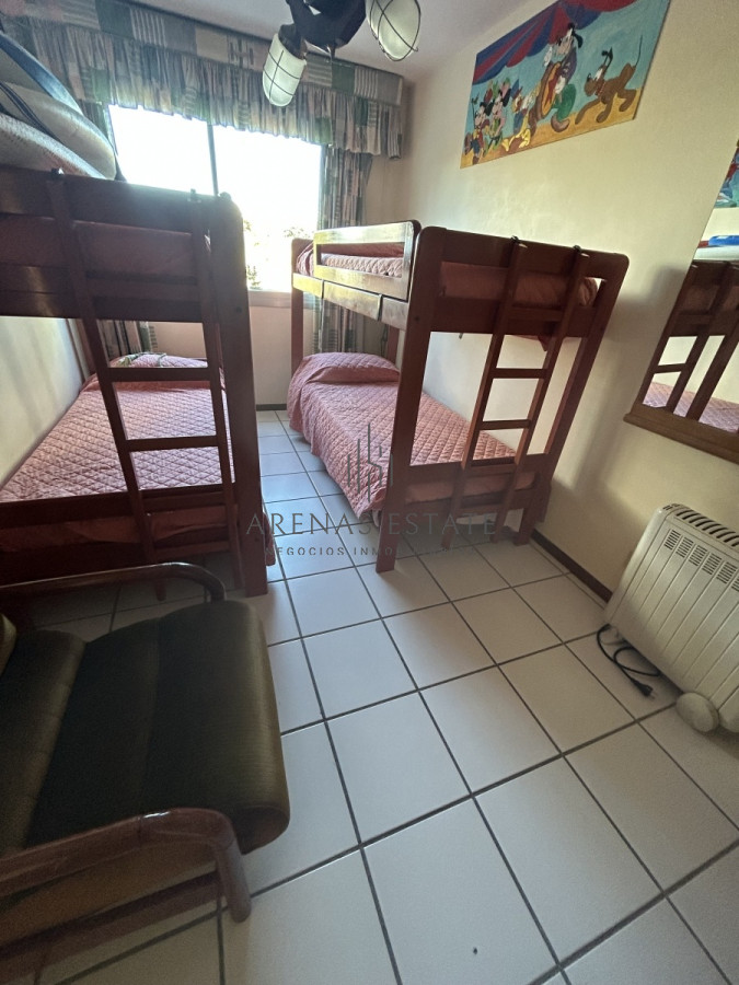 Apartamento ID.1943 - Apartamento en venta de 3 dormitorios, en Punta del Este 