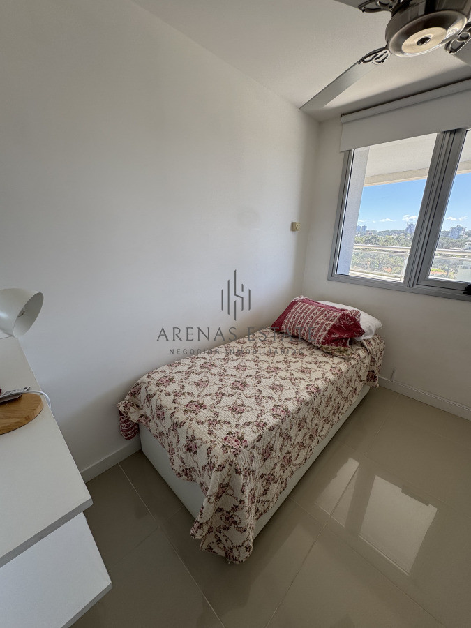 Apartamento ID.4000 - Apartamento de 3 dormitorios en venta en Punta del Este