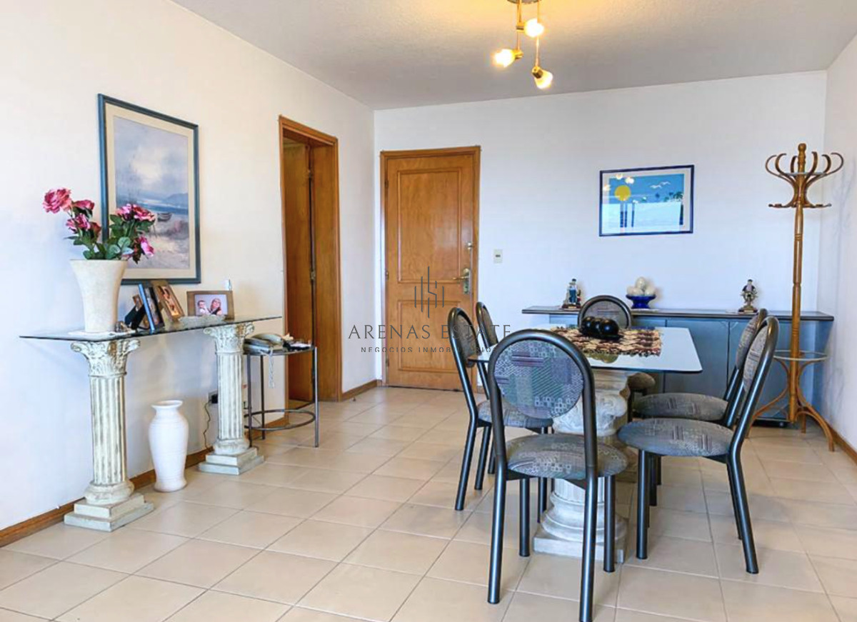 Apartamento ID.3507 - Apartamento de 2 dormitorios en venta en Punta del Este