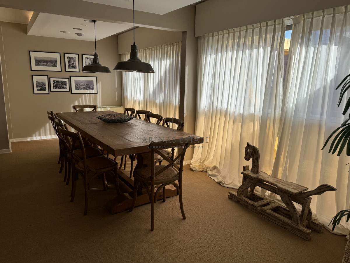 Apartamento ID.3226 - Apartamento en venta de 3 dormitorios en Punta del Este 