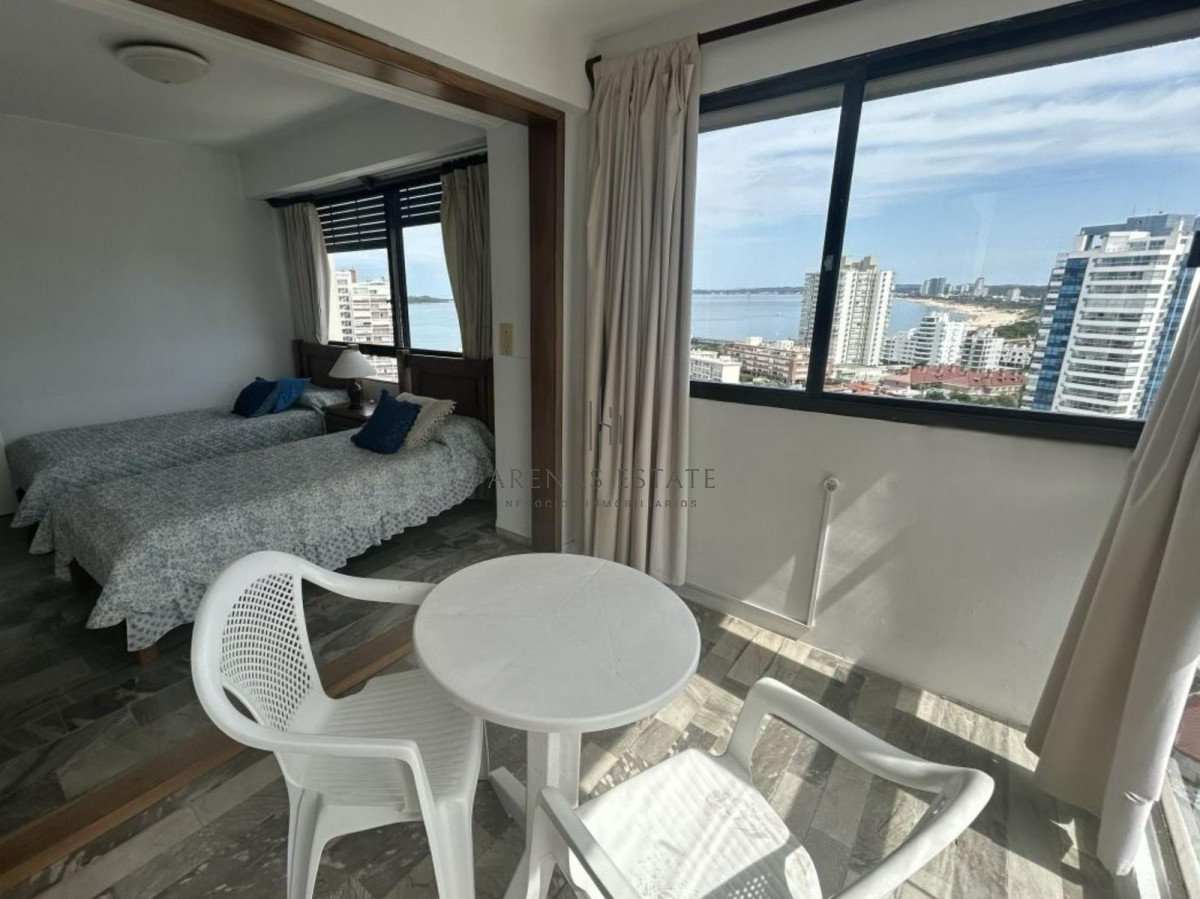 Apartamento ID.2232 - Apartamento de 3 dormitorios en venta en Punta del Este 