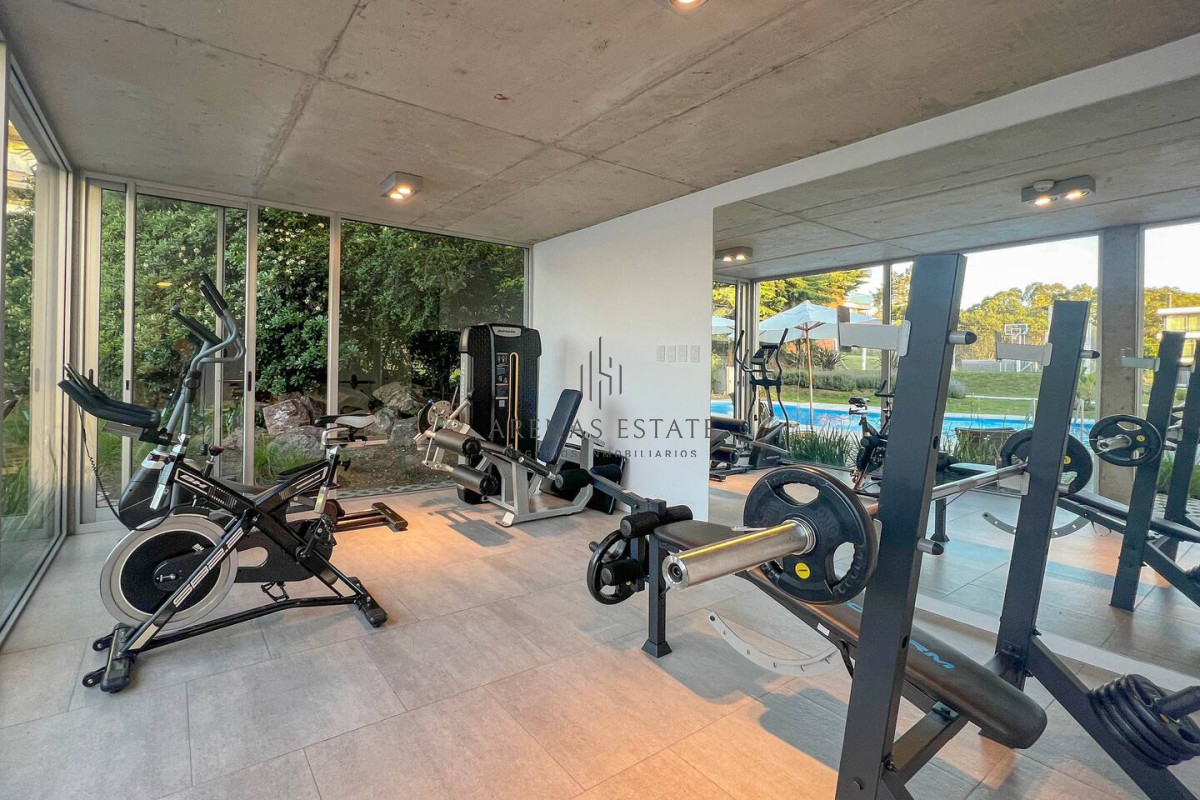 Apartamento ID.3296 - Excelente aparatmento en oportunidad en zona Mansa , Punta del Este 