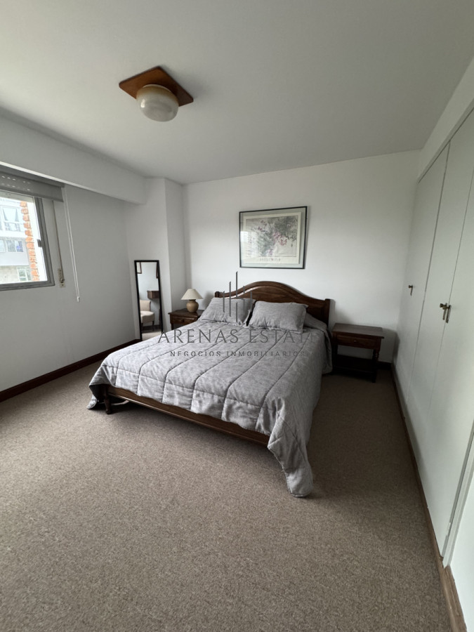 Apartamento ID.3766 - Apartamento en venta de 3 dormitorios en primera linea de la Mansa 