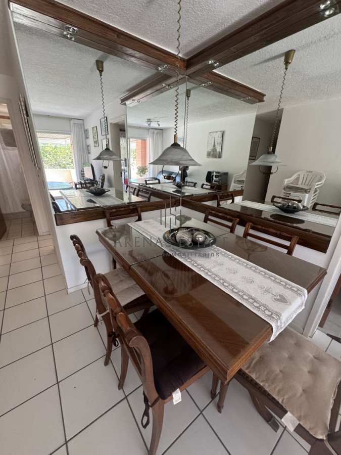 Apartamento ID.2084 - Apartamento de dos dormitorios en Mansa , Punta del Este 
