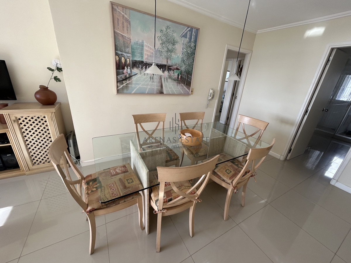 Apartamento ID.2343 - Apartamento en venta de 3 dormitorios en Aidy Grill , Punta del Este 