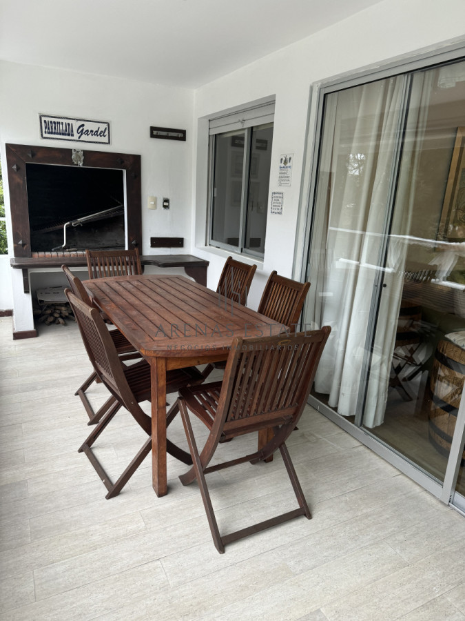 Apartamento ID.3099 - Oportunidad apartamento de 3 dormitorios en venta zona Mansa , Reciclado 