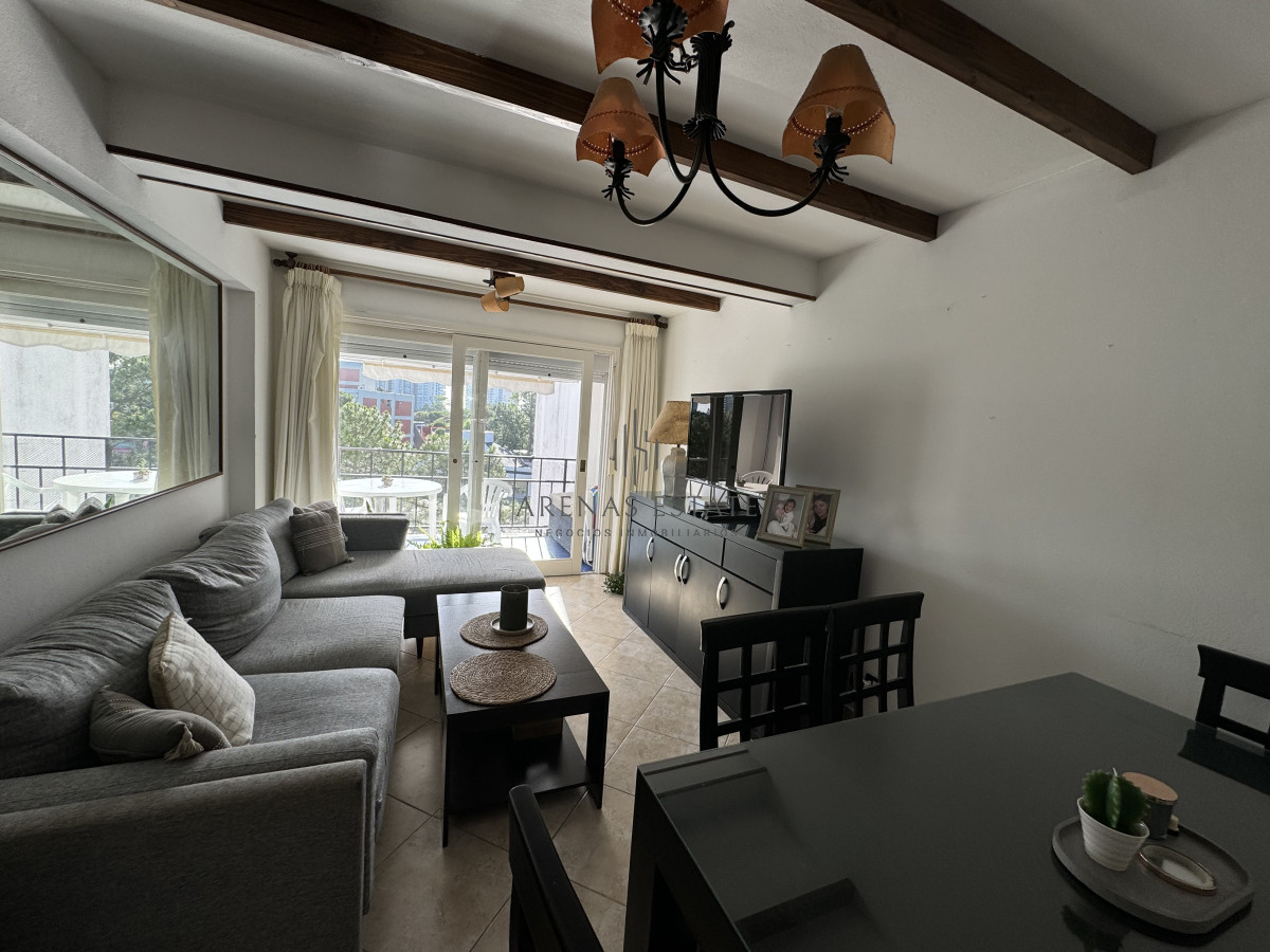 Apartamento ID.3247 - Apartamento de dos dormitorios en venta en Punta del Este