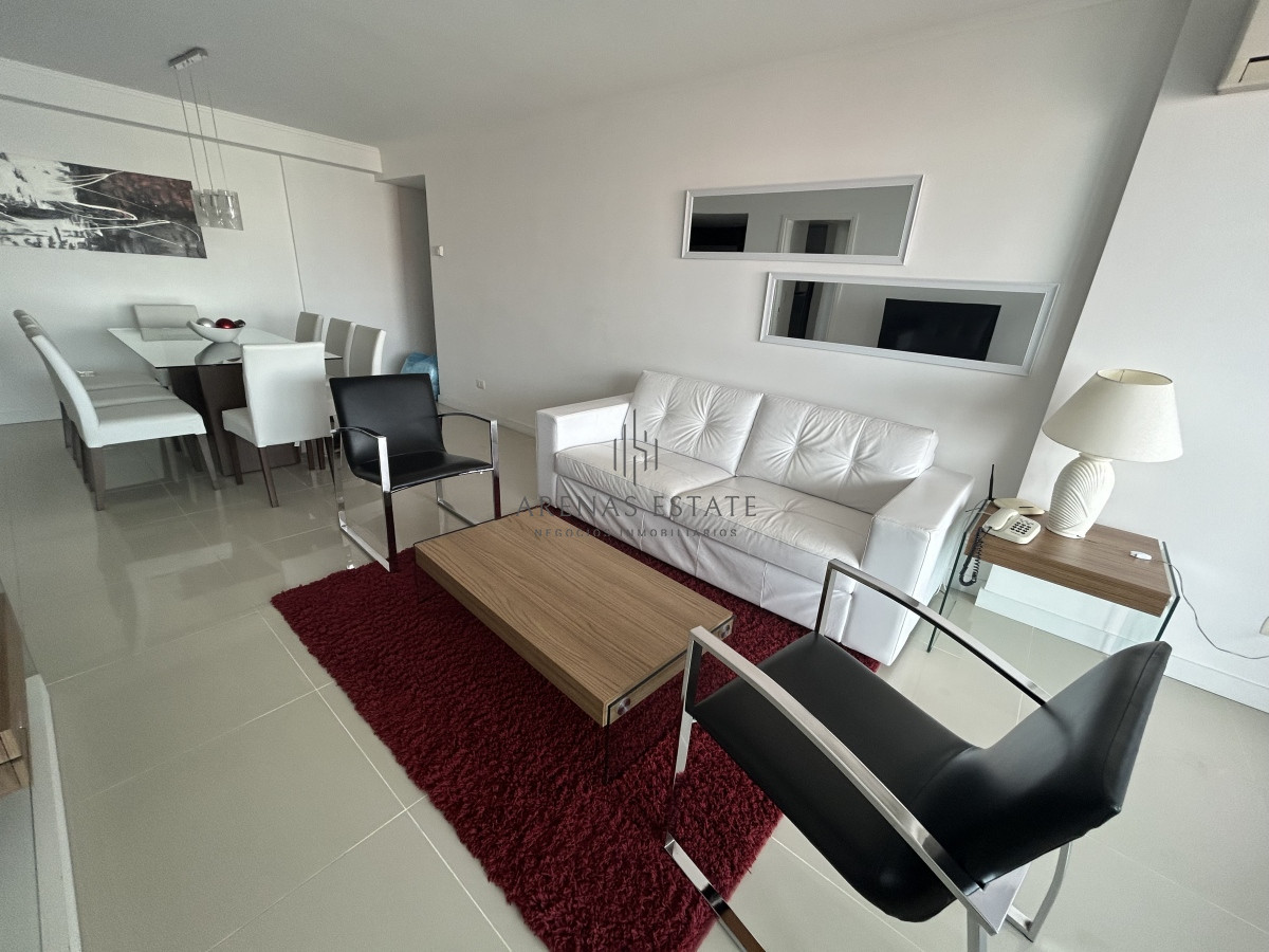 Apartamento ID.2256 - Apartamento en venta Sobre Chiverta - Punta del Este