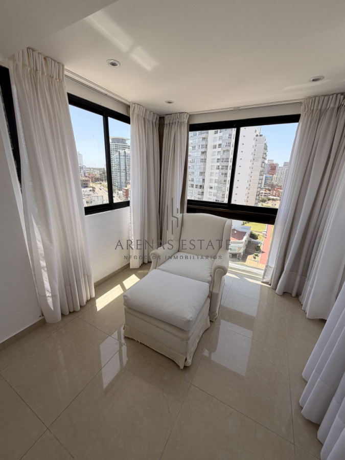 Apartamento ID.4125 - Apartamento de 3 dormitorios en venta en primera linea de la Brava