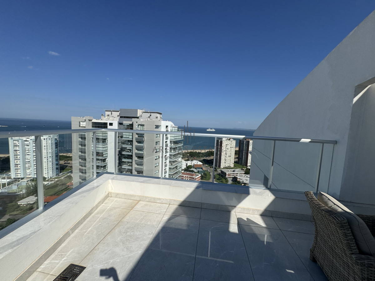 Apartamento ID.3544 - Espectacular Penthouse en Venta en Punta del Este  