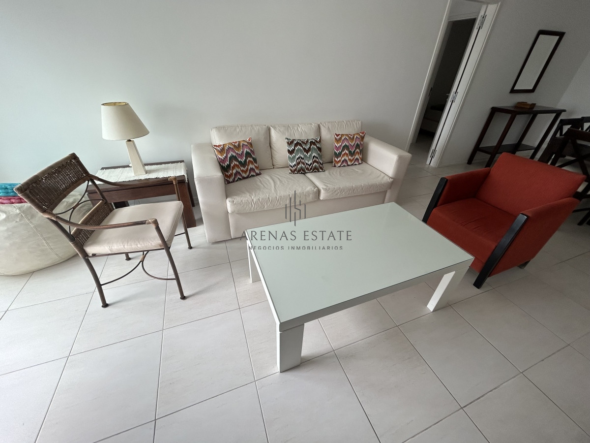 Apartamento ID.2311 - Apartamento en venta de dos dormitorios y medio , Punta del Este 