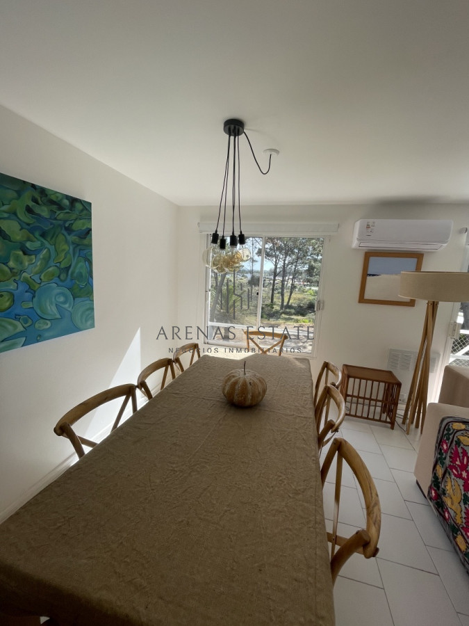 Apartamento ID.1612 - apartamento de dos dormitorios y servicio en zona Brava, Punta del Este