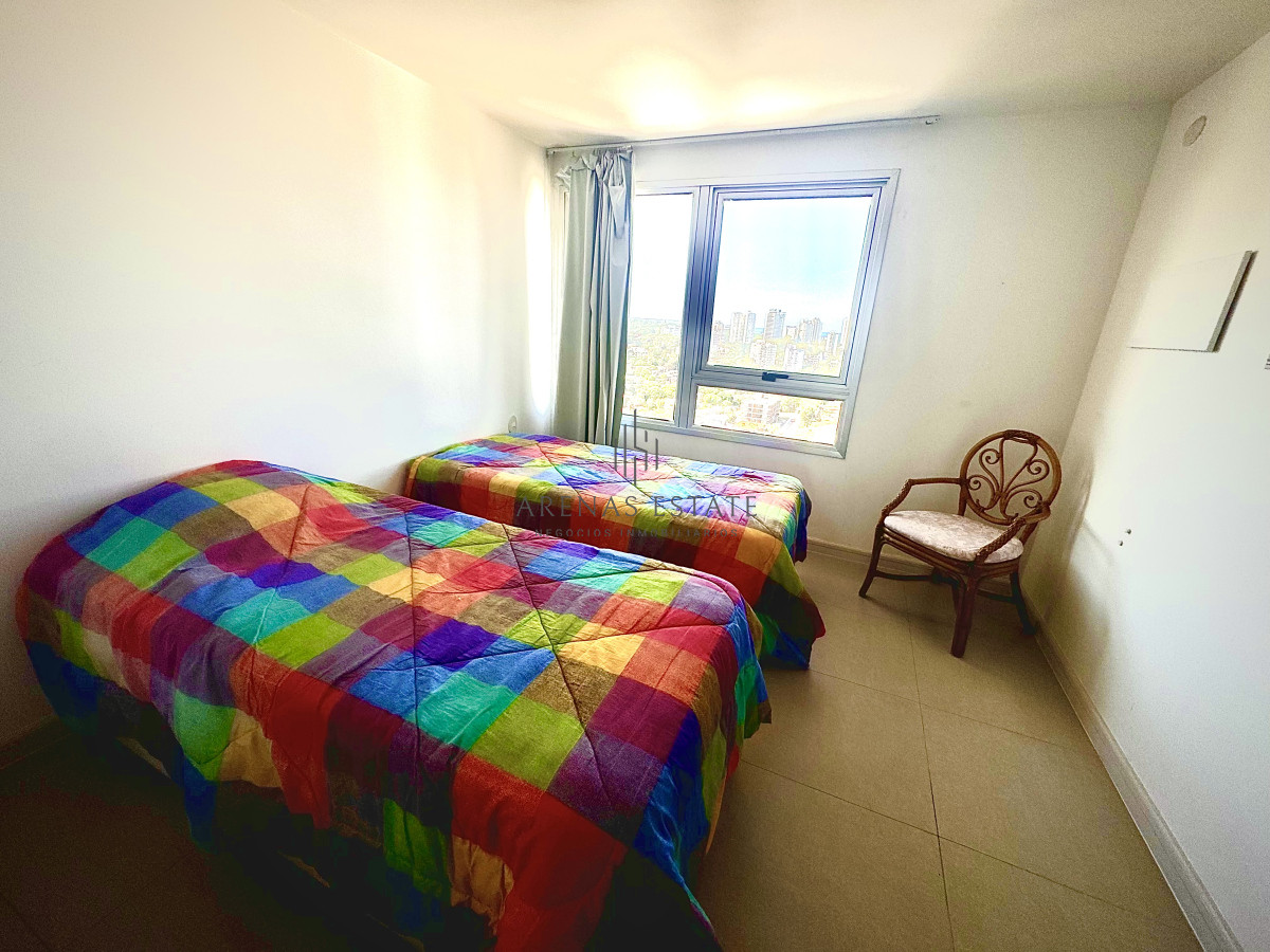 Apartamento ID.3598 - Apartamento de dos dormitorios en venta en Punta del Este 
