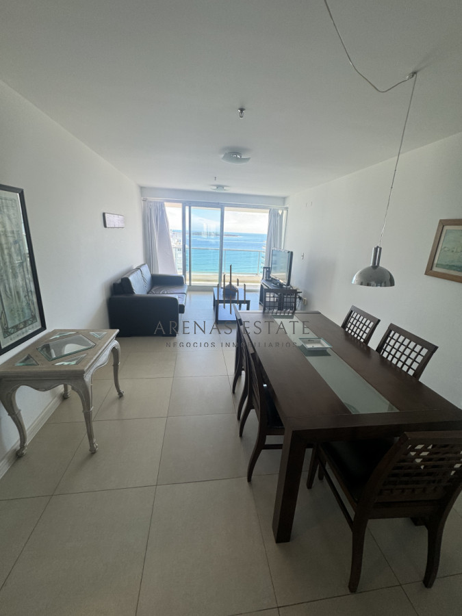 Apartamento ID.3598 - Apartamento de dos dormitorios en venta en Punta del Este 