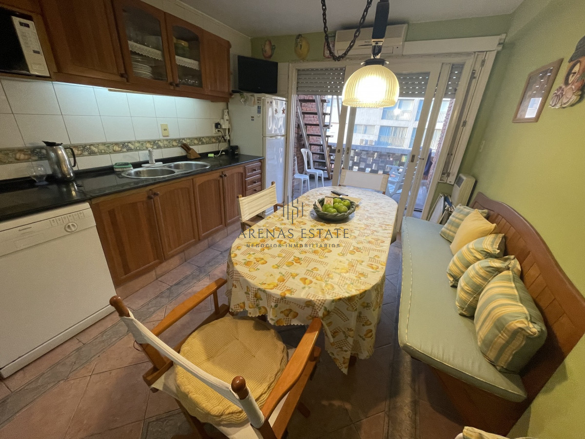Apartamento ID.825 - Apartamento en venta en Punta del Este, 4 dormitorios 