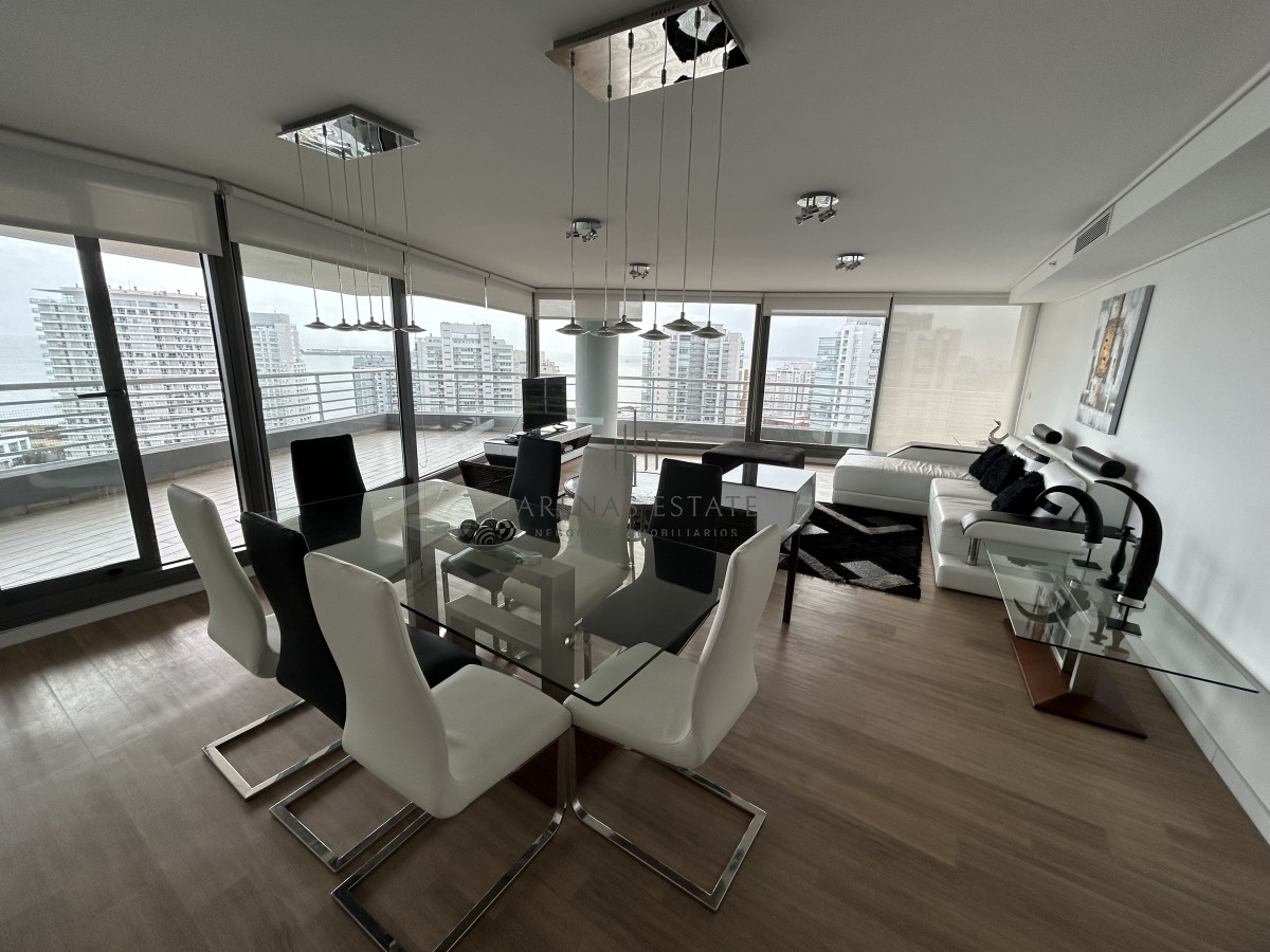 Apartamento ID.1759 - Impresionante apartamento de 3 dormitorios y servicio , Punta del Este