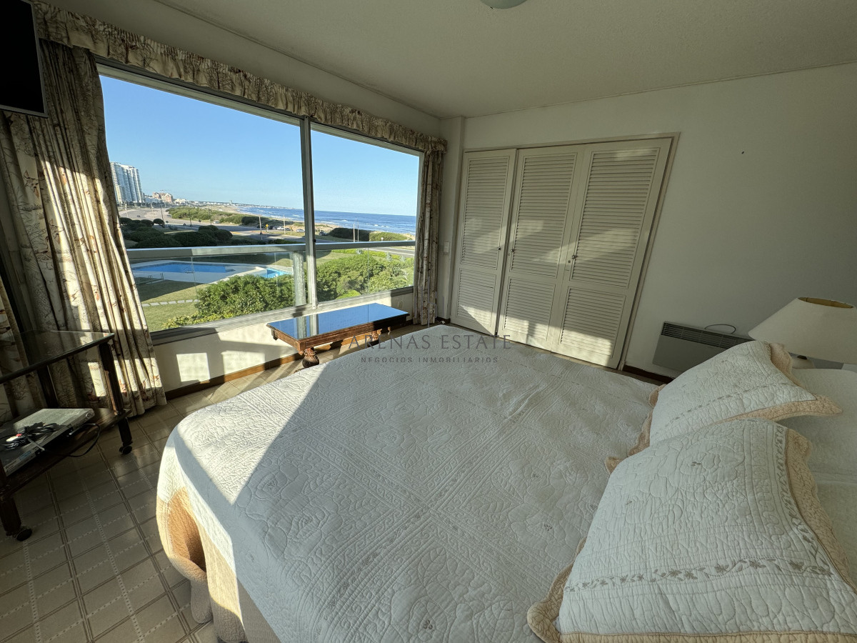 Apartamento ID.3180 - Apartamento de dos dormitorios en venta en Punta del Este 