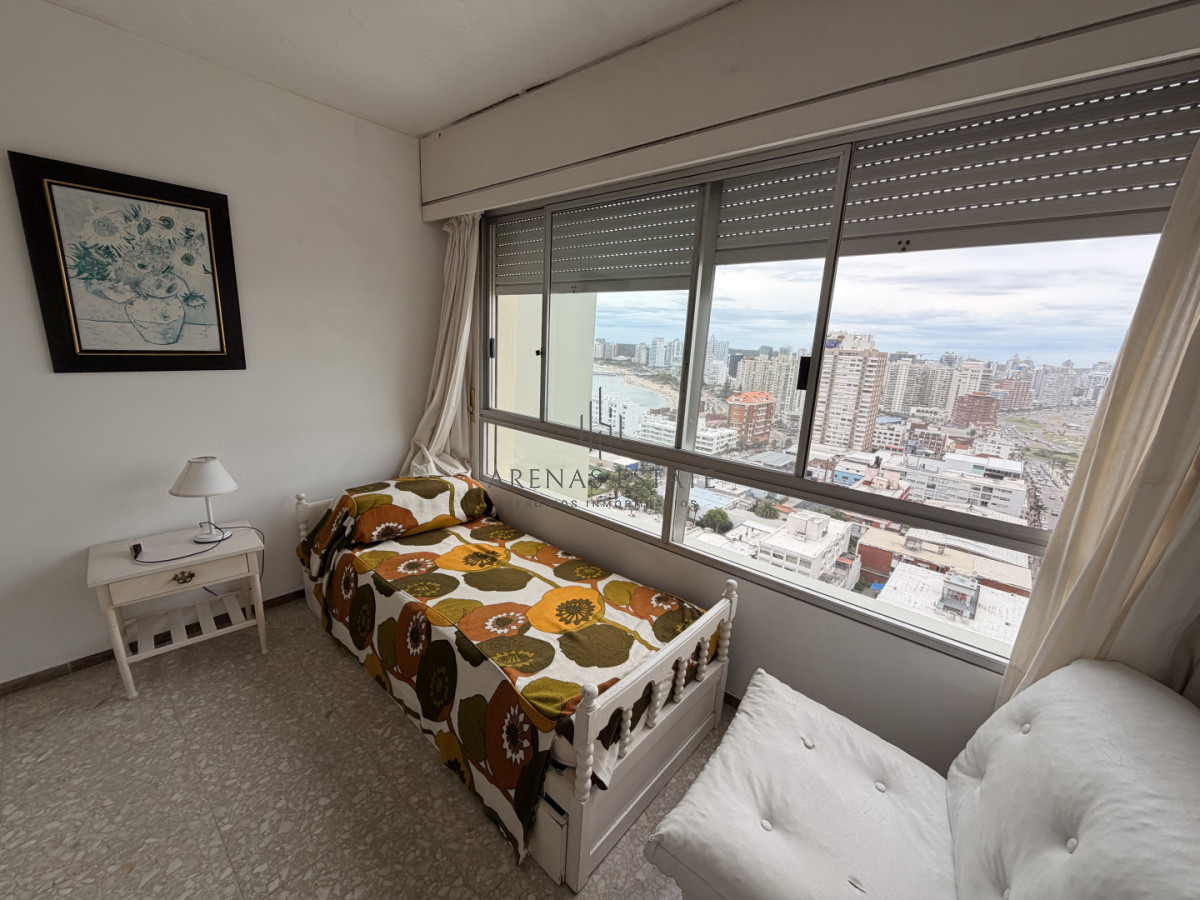 Apartamento ID.4302 - Apartamento de 3 dormitorios en venta en Punta del Esre